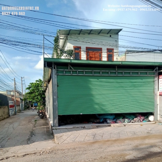 Bán nhà lầu trệt vị trí lô góc cực đẹp tại Bình Chuẩn, Tp Thuận An